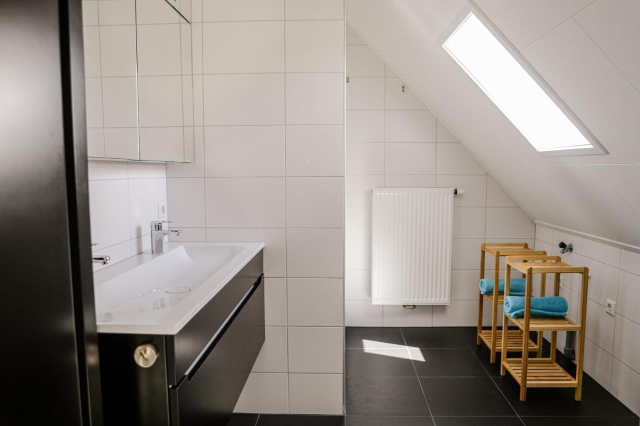 Appartement Op De 1E Verdieping. ウェーメルディンゲ エクステリア 写真